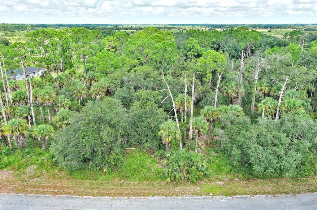 232 Sparkle Drive, LaBelle