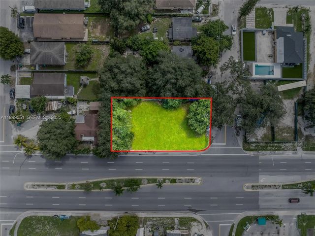 4 of 8 - 90 2200, Miami, FL