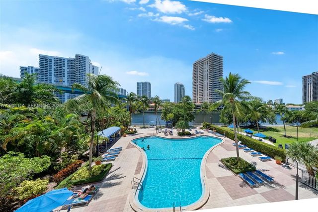 2 of 33 - 19390 Collins Avenue #209, Sunny Isles Beach, FL