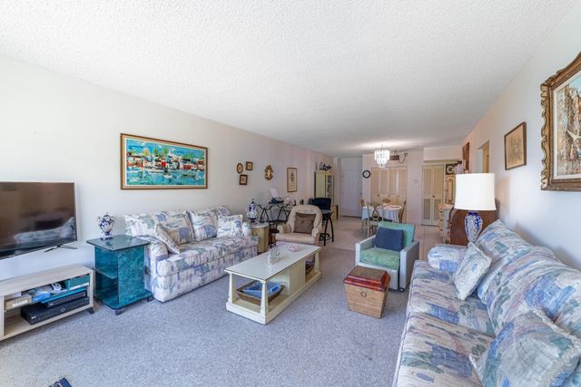 5 of 16 - 3450 S Ocean Boulevard #206, Palm Beach, FL