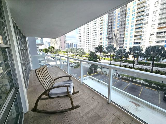 4 of 28 - 230 174th Street #409, Sunny Isles Beach, FL