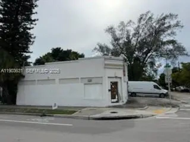 11628 Nw 7th Avenue, Miami
