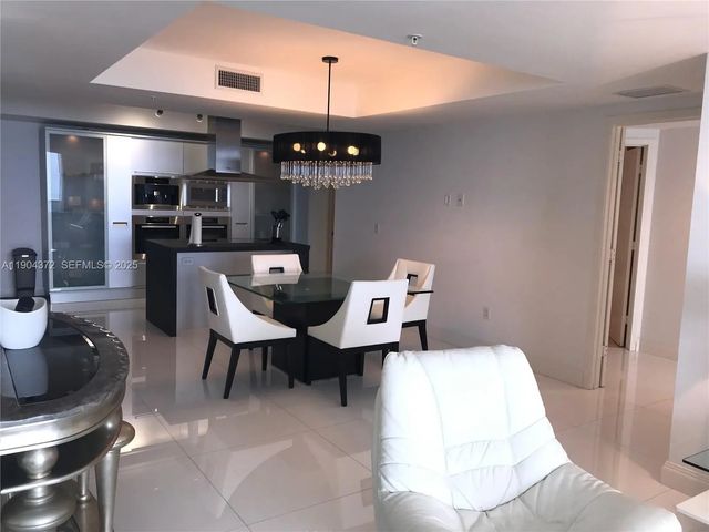 5 of 45 - 18201 Collins Avenue #5104, Sunny Isles Beach, FL