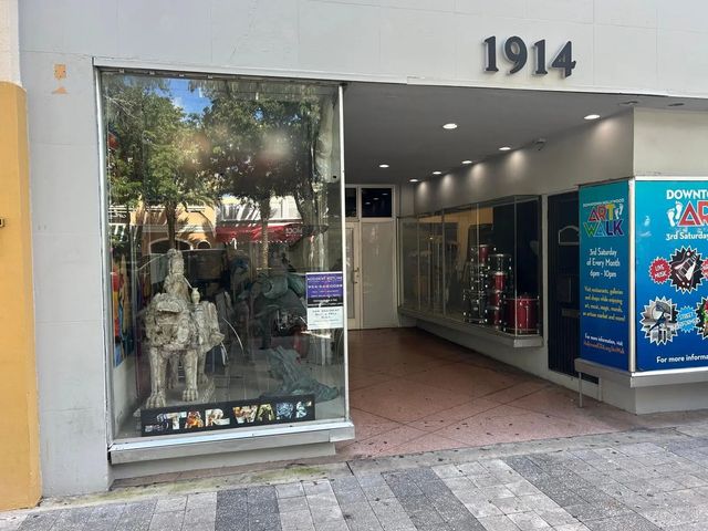 1914 Hollywood Boulevard, Hollywood