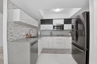 Photo of Listing #R11136046