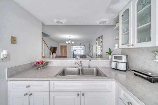 5 of 22 - 2612 W 54th Place #unit 204, Hialeah, FL