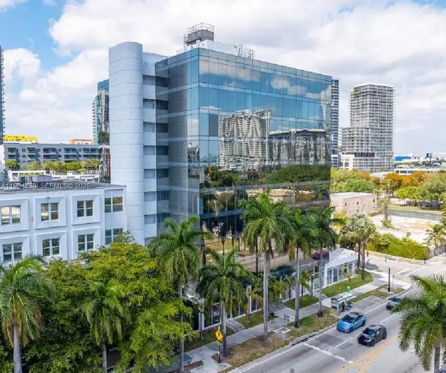 3 of 18 - 3050 Biscayne Boulevard #702, Miami, FL
