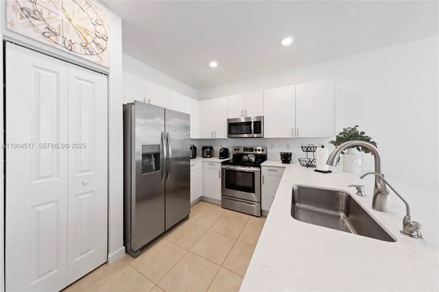 4 of 27 - 12942 Sw 232nd Terrace, Homestead, FL