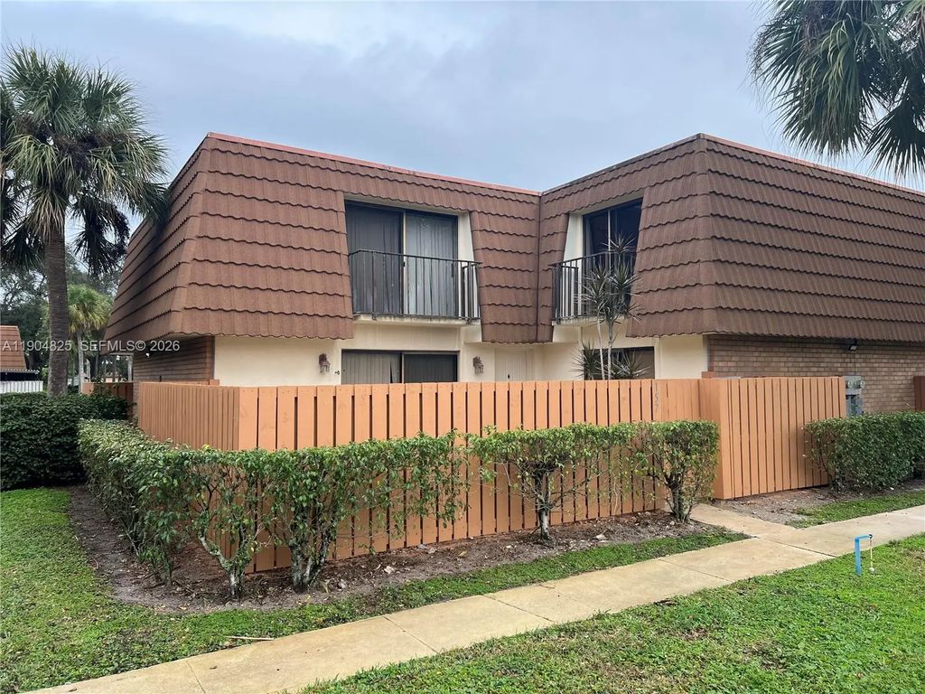 157 Heritage Way, West Palm Beach