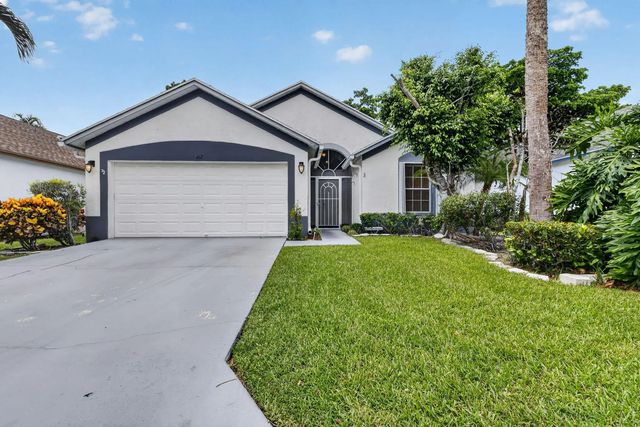 412 Trotters Lane, Greenacres