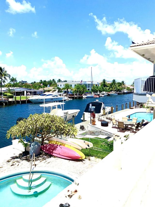 2735 Ne 28 Court, Lighthouse Point