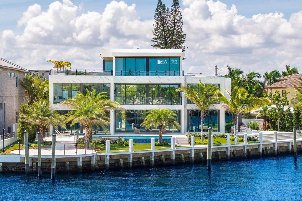 1555 Se 14th Court, Deerfield Beach