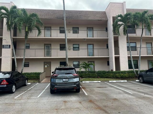 10466 Sunrise Lakes Boulevard #108, Sunrise