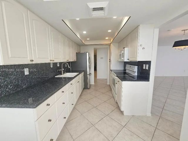 2 of 52 - 18041 Biscayne Boulevard #204, Aventura, FL