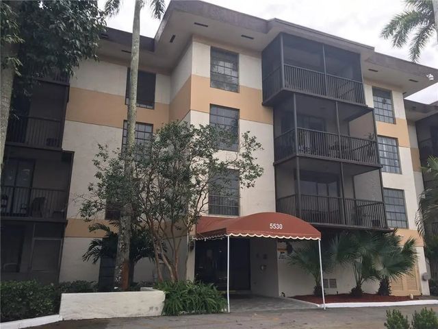 5530 Nw 44th Street #318c, Lauderhill