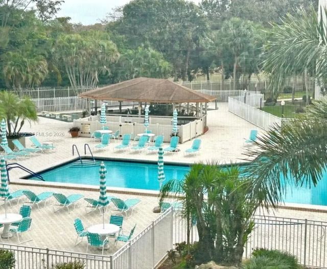 5 of 30 - 3910 Inverrary Boulevard #703-b, Lauderhill, FL