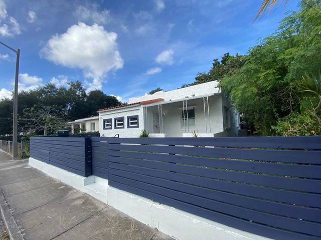 55 Nw 47th Street, Miami