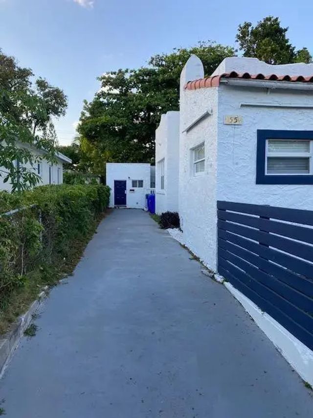 3 of 31 - 55 Nw 47th Street, Miami, FL