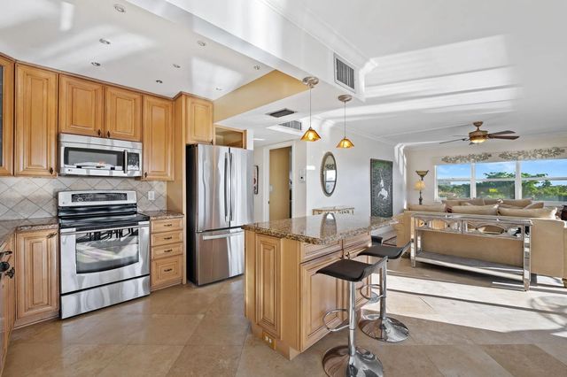 4 of 40 - 1839 Middle River Drive #503, Fort Lauderdale, FL
