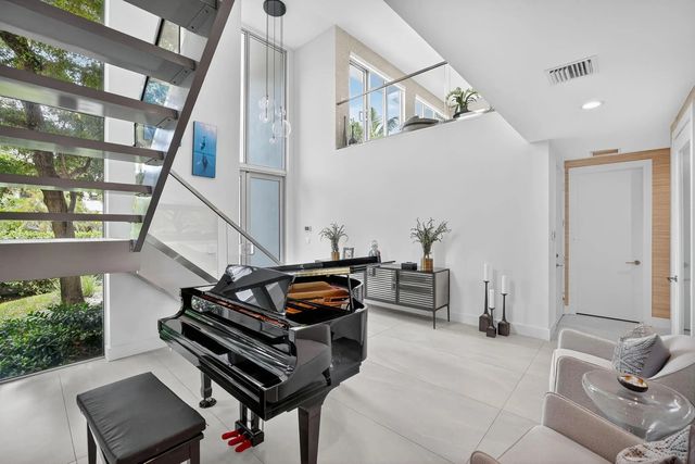 4 of 100 - 2401 N Atlantic Boulevard, Fort Lauderdale, FL