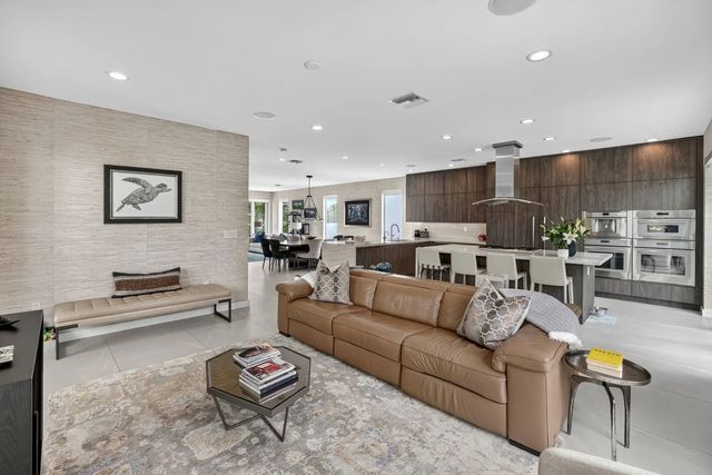 5 of 100 - 2401 N Atlantic Boulevard, Fort Lauderdale, FL