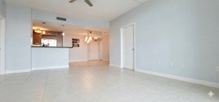 Photo of Listing #R11136518