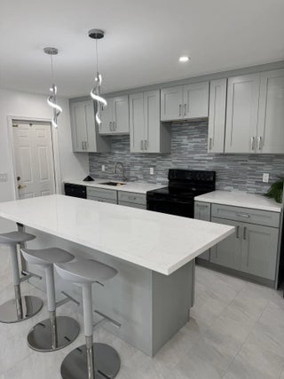 Photo of Listing #R11136613