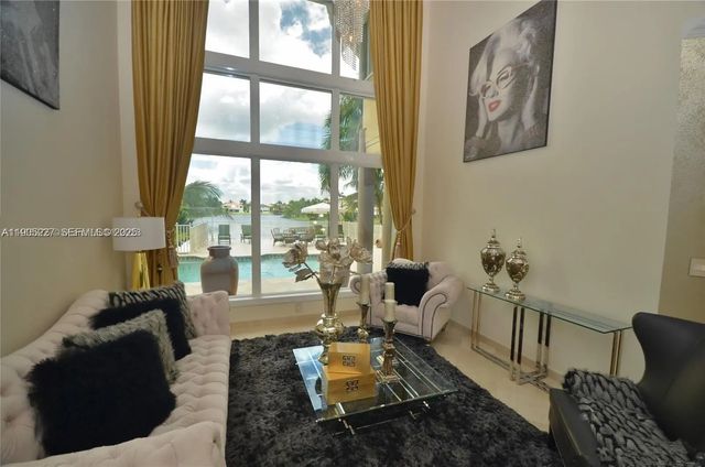 3 of 29 - 16232 Nw 79th Avenue, Miami Lakes, FL