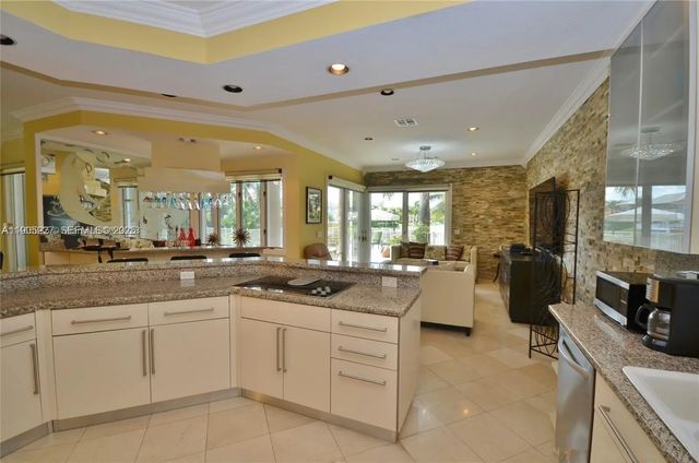 5 of 29 - 16232 Nw 79th Avenue, Miami Lakes, FL