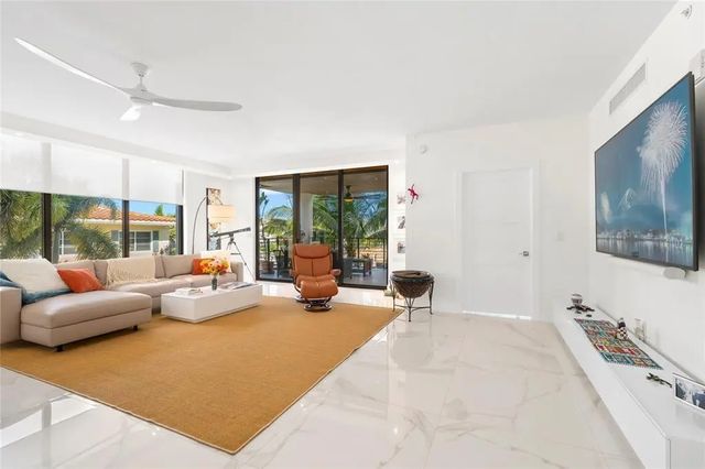 2 of 52 - 1507 Se 15th Street #202, Fort Lauderdale, FL