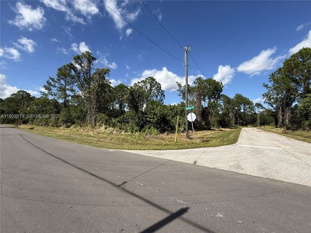 7538 Bernal Drive, Sebring