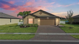 Photo of Listing #F10534438