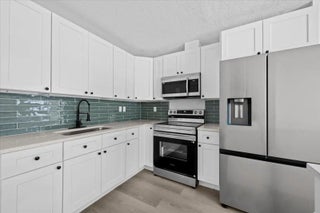 Photo of Listing #R11136818