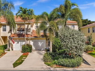 Photo of Listing #R11136825