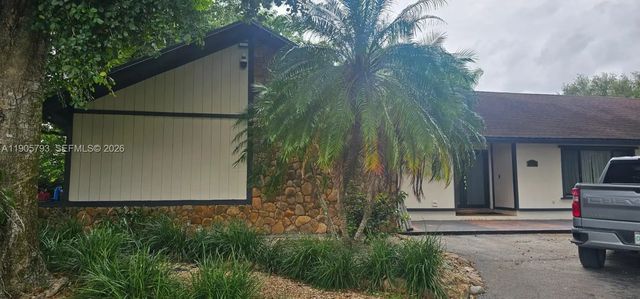 18750 Sw 207th Avenue, Miami