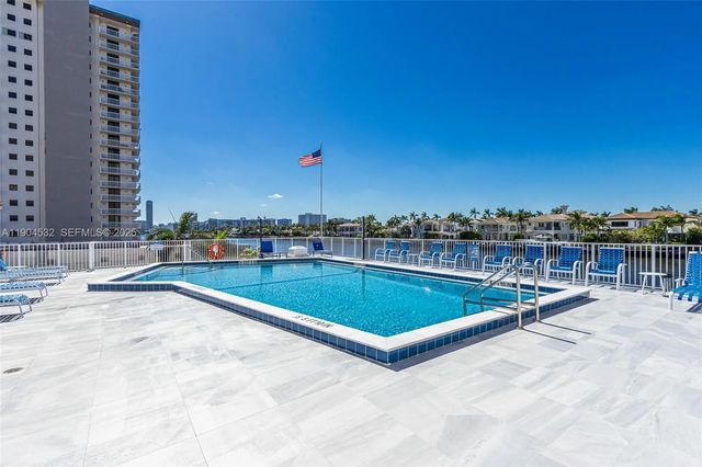 2 of 24 - 1410 S Ocean Drive #1702, Hollywood, FL