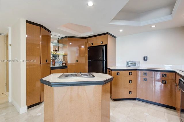 3 of 24 - 1410 S Ocean Drive #1702, Hollywood, FL