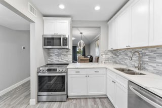 Photo of Listing #R11137011