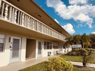 Photo of Listing #R11137025