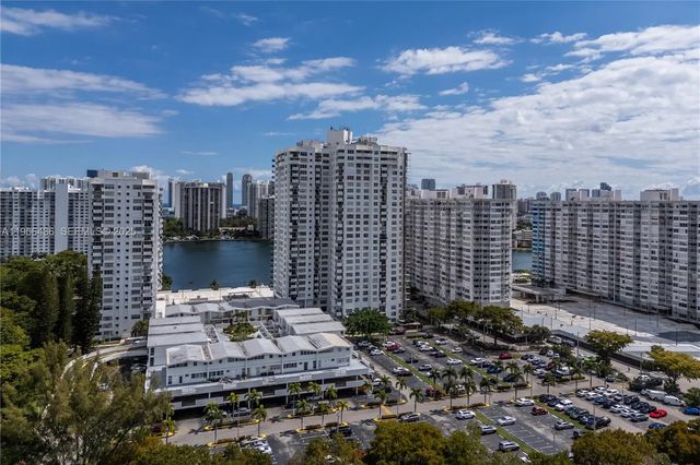 4 of 36 - 2750 Ne 183rd Street #2601, Aventura, FL