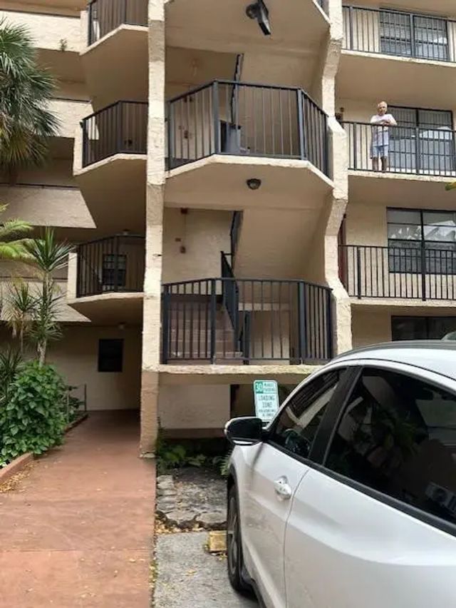 3 of 23 - 3590 Blue Lake Drive #305, Pompano Beach, FL