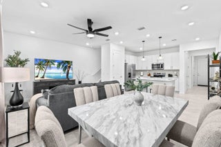 Photo of Listing #R11137120