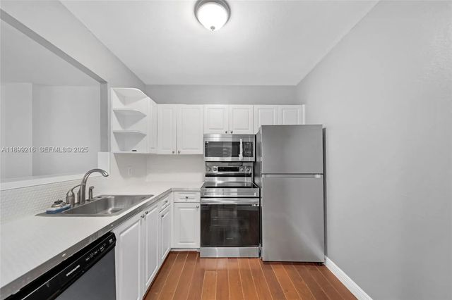 2 of 32 - 1455 N Treasure Drive #3k, North Bay Village, FL