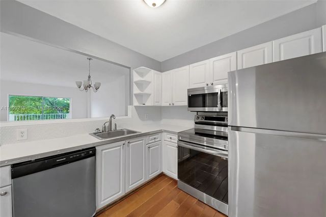 3 of 32 - 1455 N Treasure Drive #3k, North Bay Village, FL