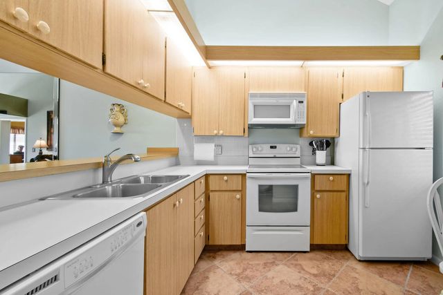 5 of 25 - 1601 Marina Isle Way #505, Jupiter, FL