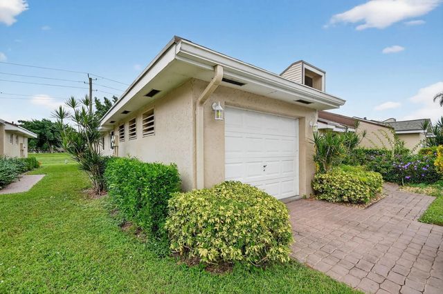 3 of 103 - 6869 Fountains Circle #6869, Lake Worth, FL