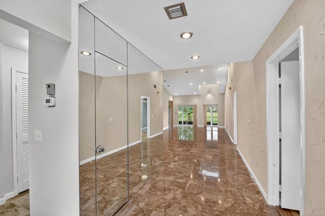 5 of 103 - 6869 Fountains Circle #6869, Lake Worth, FL