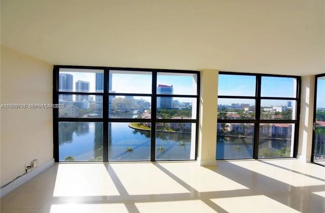 200 Leslie Drive #1124, Hallandale Beach