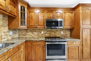 Photo of Listing #R11137279