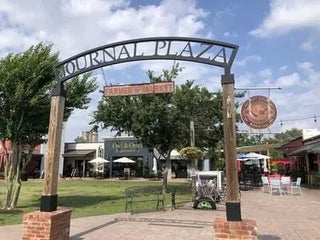 Photo of Listing #R11137321